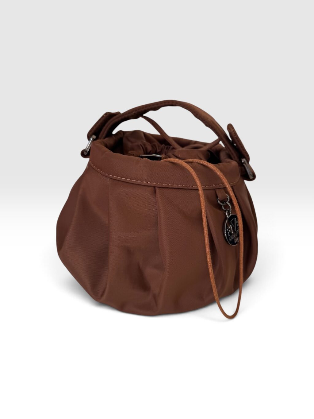 Nuova Collezione-Five01: nylon marrone con Manico e Tracolla intercambiabili